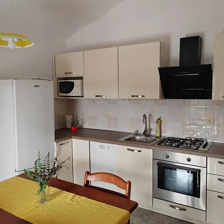 Ferri 2 * Vrbanj